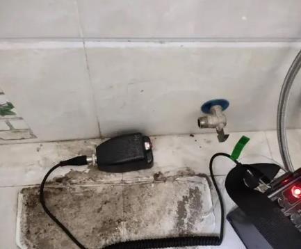 呼玛屋顶漏水维修公司分享下卫生间漏水的危害及解决方法